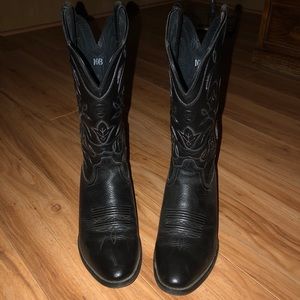 Black Ariat Boots